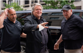 Steve Bannon diperintahkan untuk melapor ke penjara