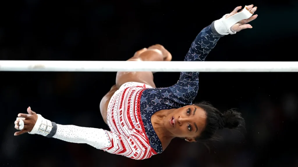 Semua mata tertuju pada Simone Biles saat ia mengincar medali emas all-around