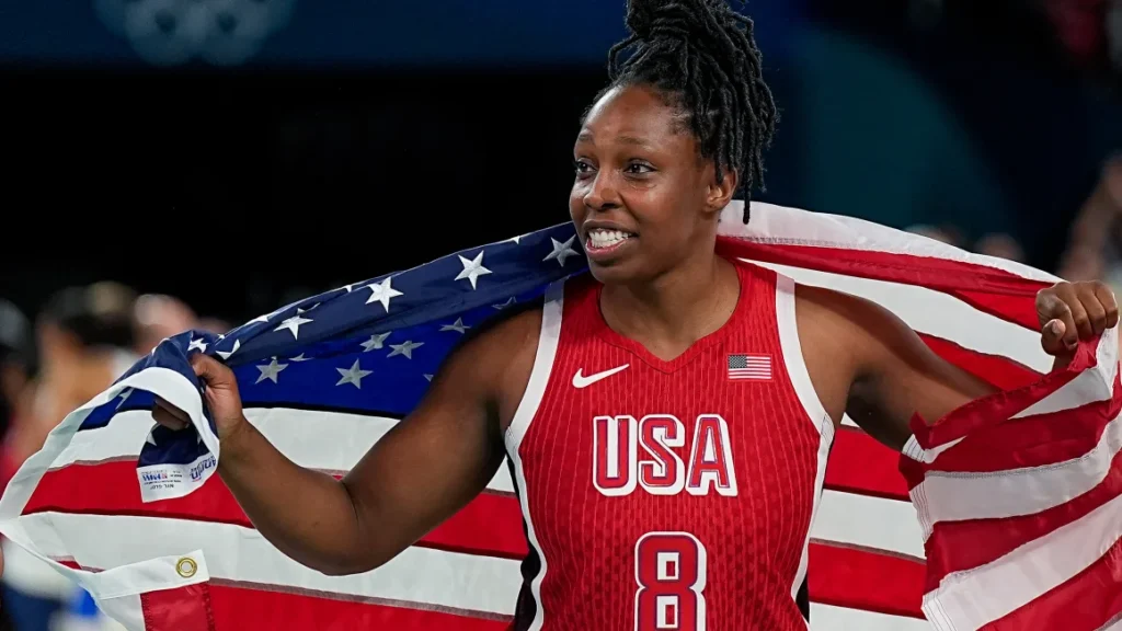 Bintang WNBA Chelsea Gray mengenang kembali Olimpiade