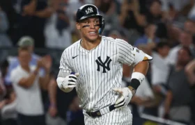 Rangkuman MLB Kamis: Yankees dan Dodgers meraih divisi