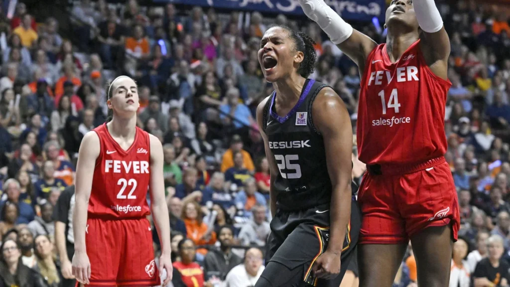 Playoff WNBA: Caitlin Clark dan Indiana Fever menyapu babak pertama