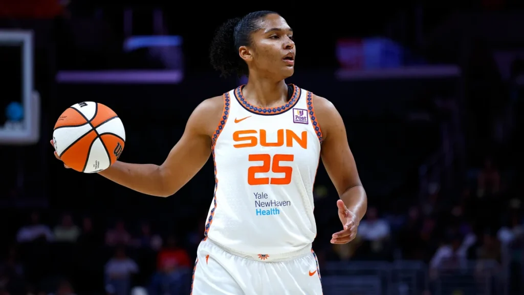 Setelah kemenangan besar di playoff, penyerang Connecticut Sun Alyssa Thomas