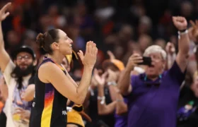 Rangkuman WNBA: Gambaran playoff yang di tetapkan sebagai musim reguler